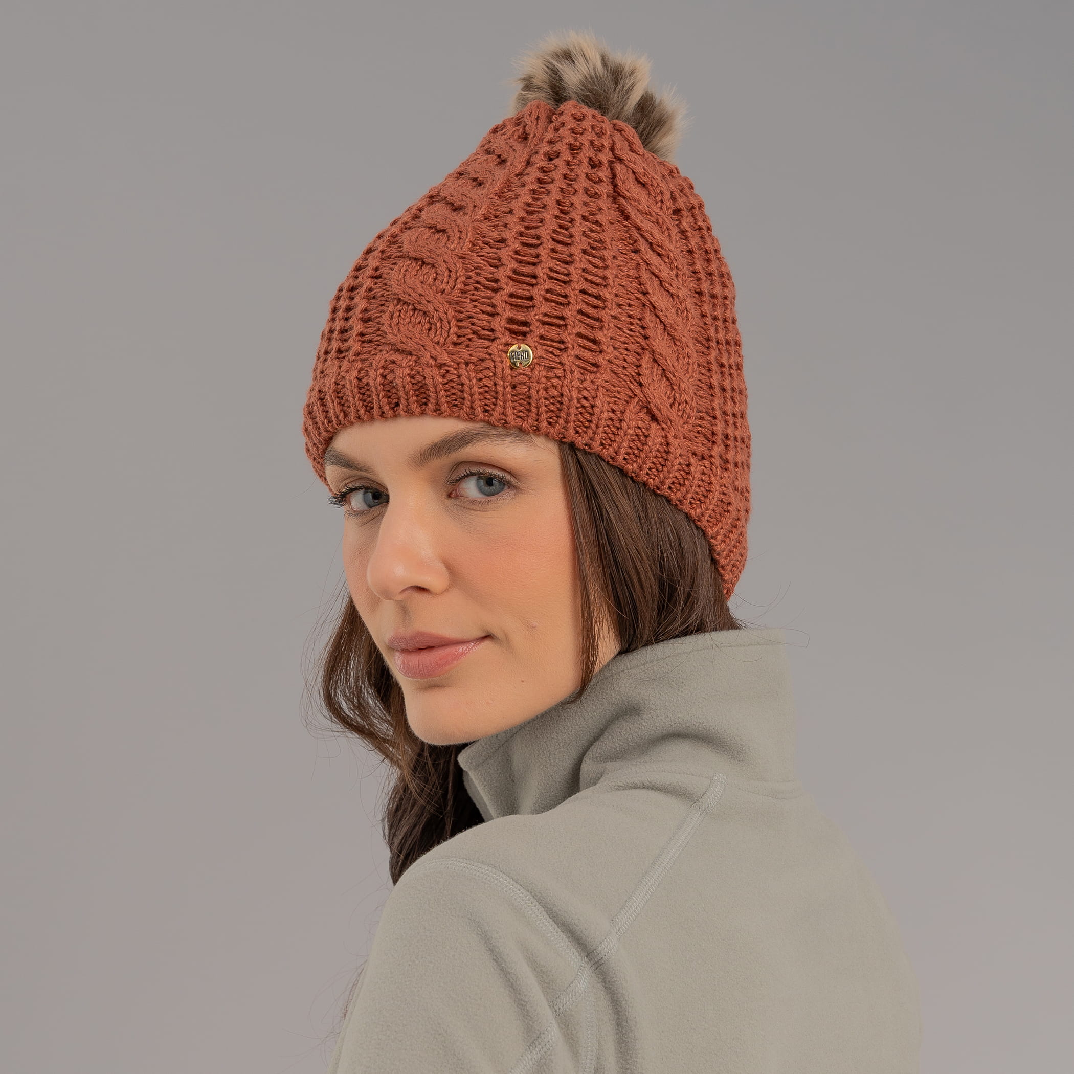 Gorro Feminino para o frio intenso forrado em lã com pompom forrado em lã Copenhague